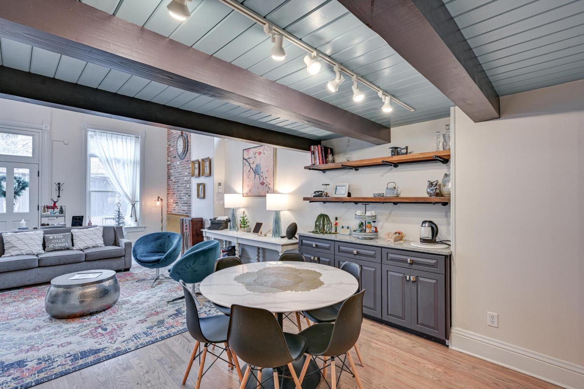 Walk To Arkansas River Historic Palace Loft! Салида Екстериор снимка